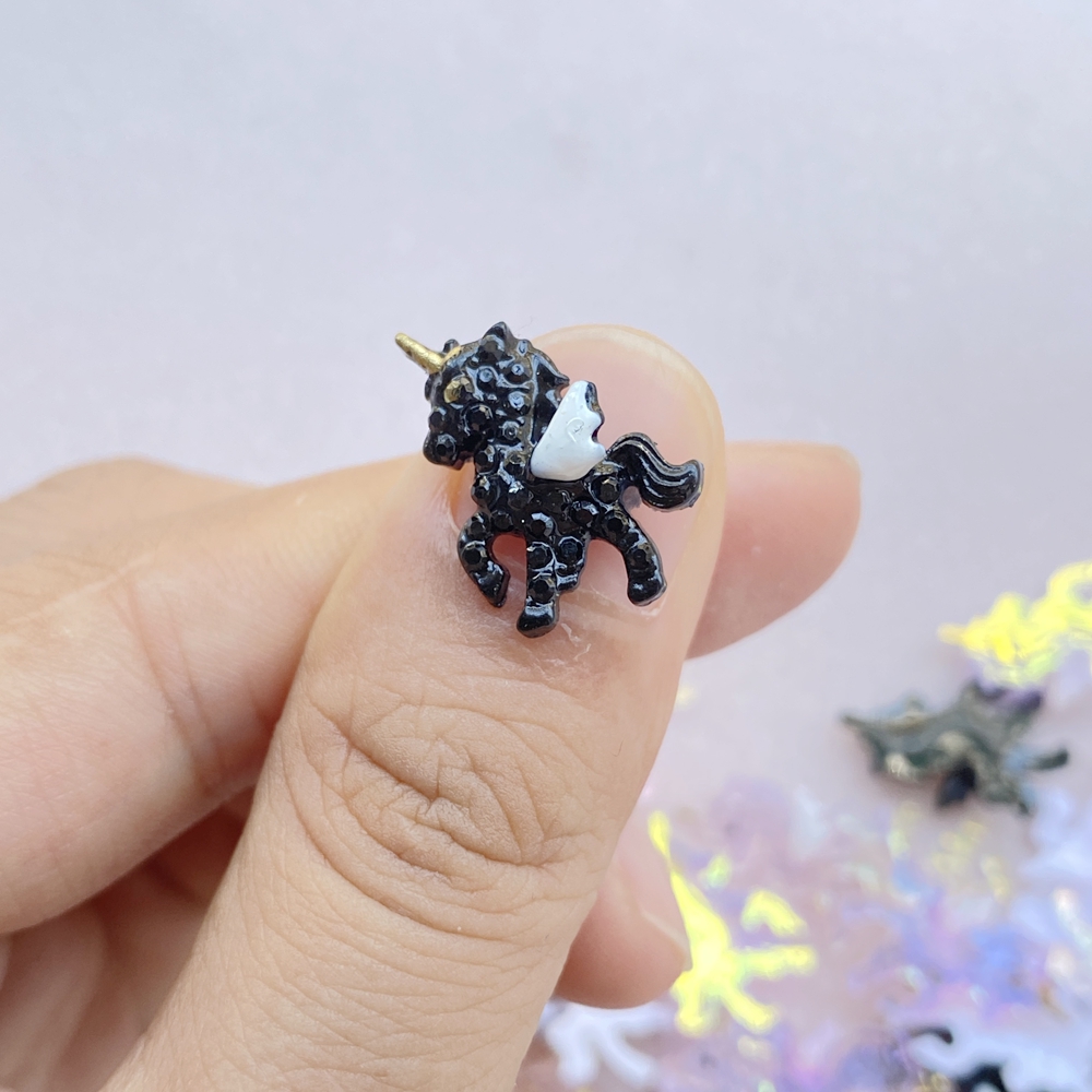 ミニ漫画ユニコーンネイルアート,樹脂デザイナーチャーム,DI - Resin Art Design For Wedding のレビューと価格