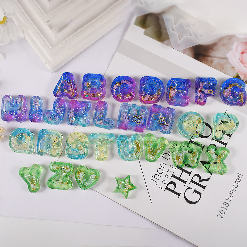 DIY 樹脂アートアイスクリームレターシリコーン型流砂ペンダ - Resin Art Letter Keychain のレビューと価格