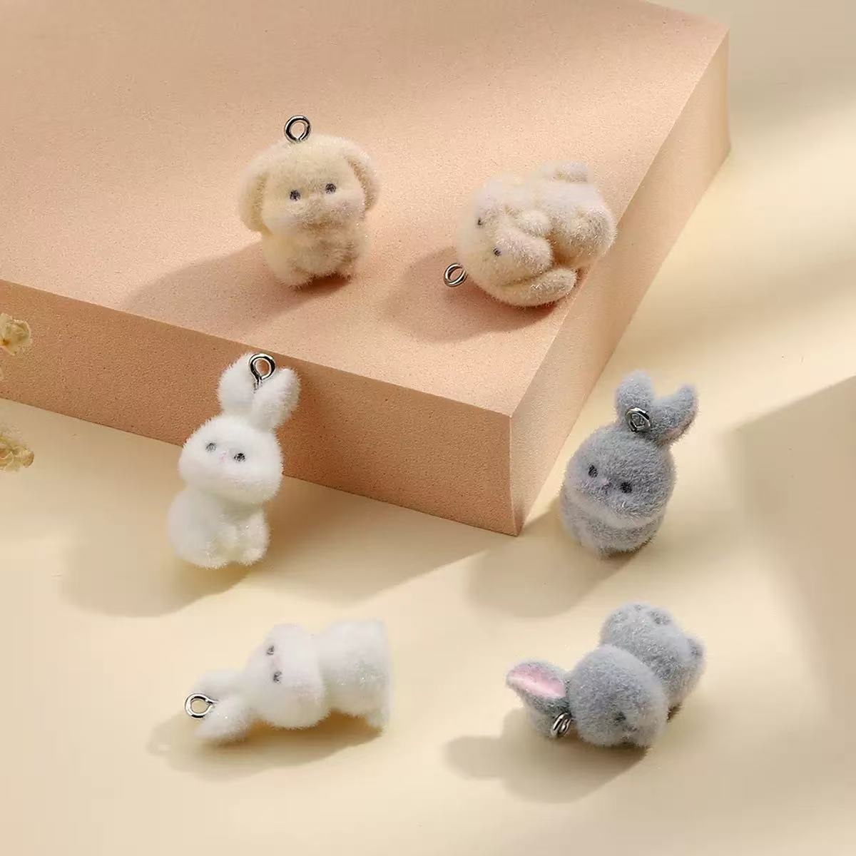 10個入り フロッキング加工 小さなウサギ レジンチャーム  - Resin Art Supplies Near Me のレビューと価格
