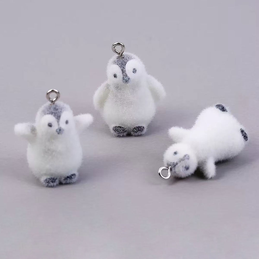5個入り フロッキング加工 小さなペンギン レジンチャーム  - Resin Art Essentials のレビューと価格